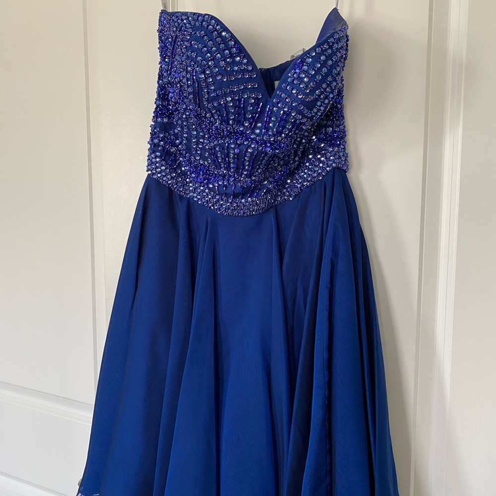 Sherri Hill short prom dress